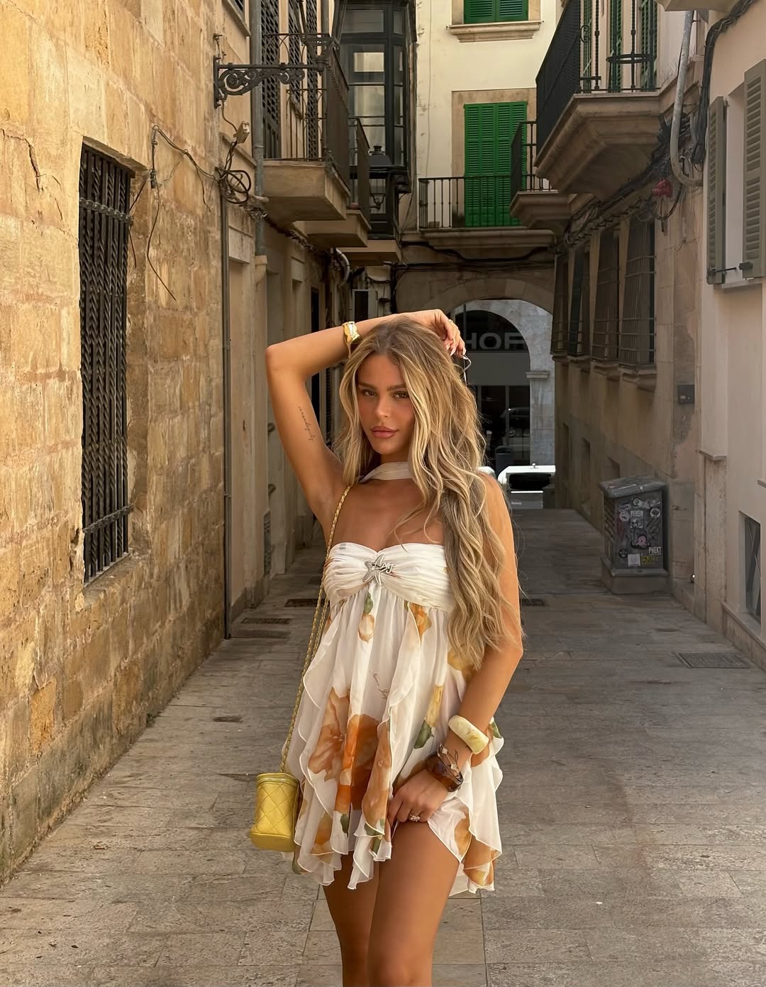 Isabel | Halter Nek Ruffled Gedrukt Mini Jurk