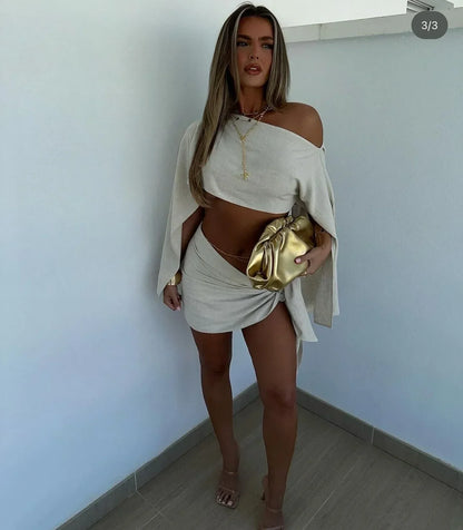 Amoura | Graceful Draped Set