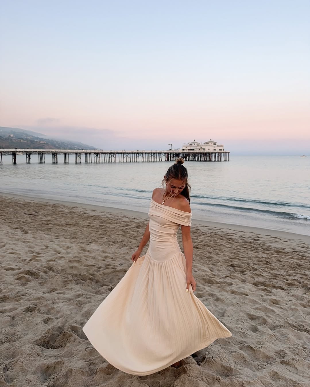 Kamara | Off Shoulder Plissé Maxi Jurk